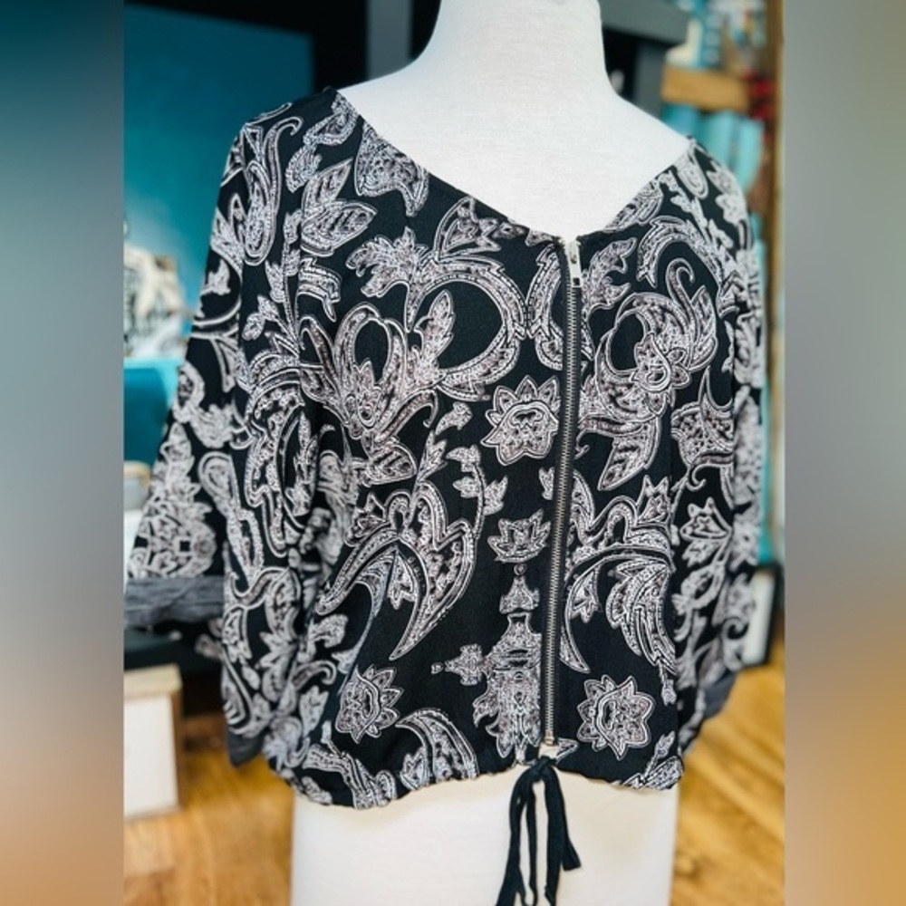 Daytrip Zip‎ Up Blouse
